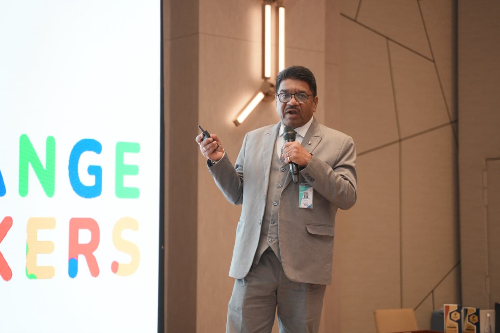 Dr Pramod Mahajan